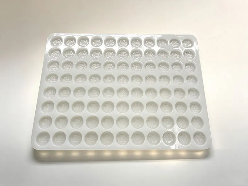 Custom multi-cavity silicone food mold tray